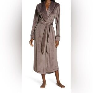 EUC LARGE (Bust 46”) SKIMS VELVET VELOUR BROWN ROBE POCKETS